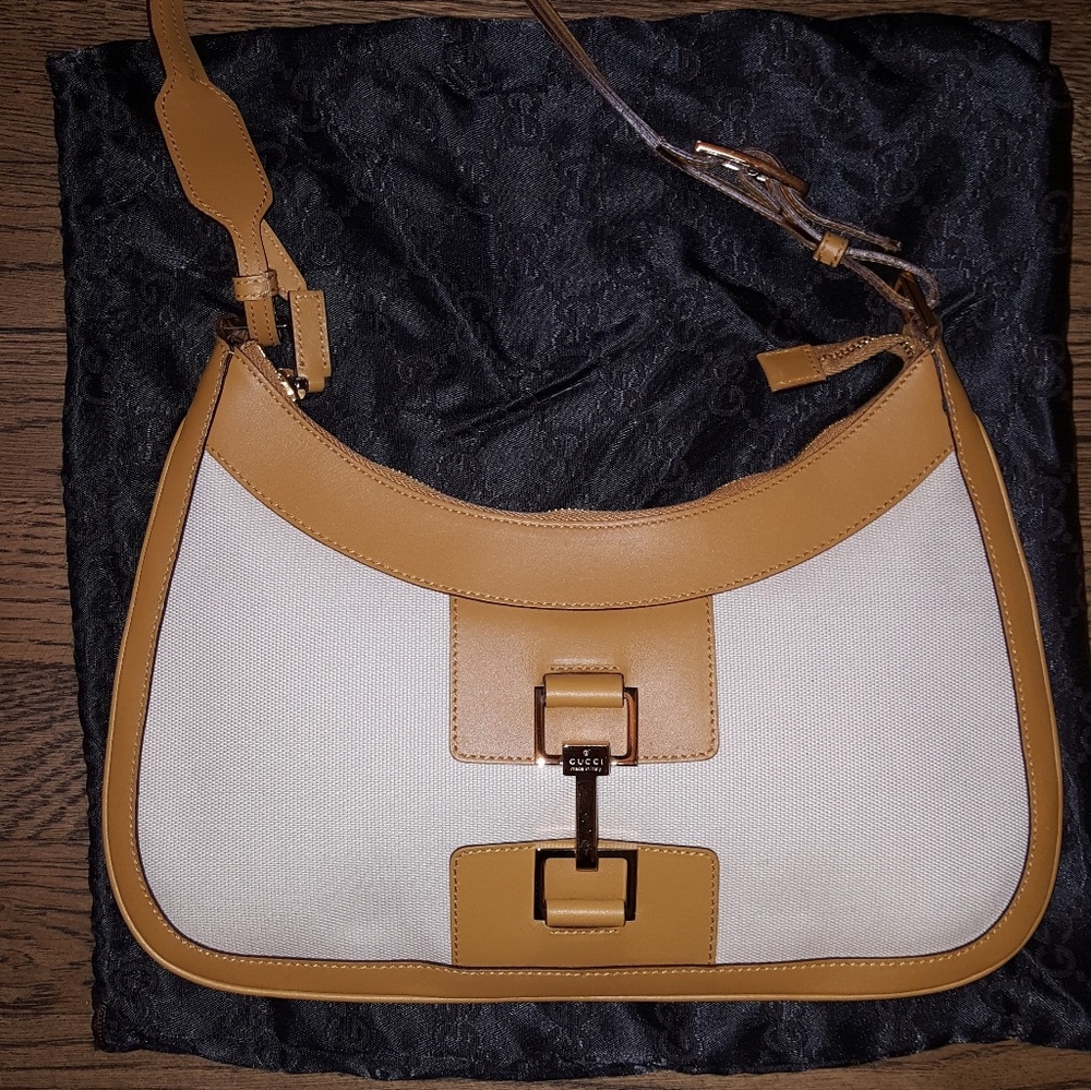 Gucci Cream/Tan leather shoulder bag